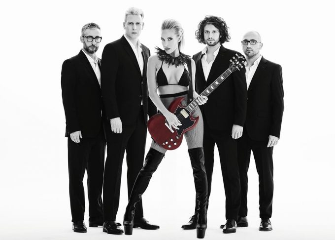 Anna & The Barbies, Balatonlelle, Augusztus 9. 20:00