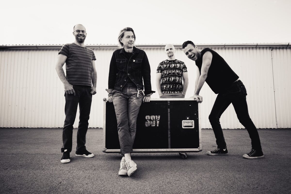 30Y 25 / Kultkikötő 20 – Utcazene turné a Balaton körül | 2025 június 13-15.