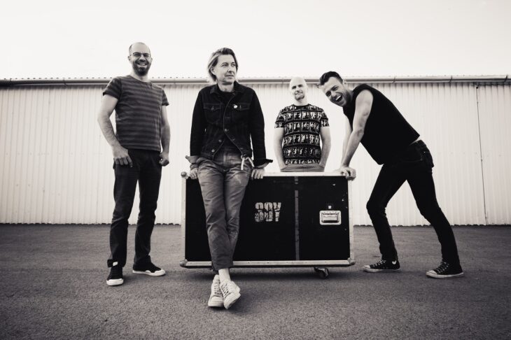 30Y 25 / Kultkikötő 20 – Utcazene turné a Balaton körül | 2025 június 13-15.