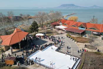 Kiderült mikortól lehet korcsolyázni idén Fonyódon